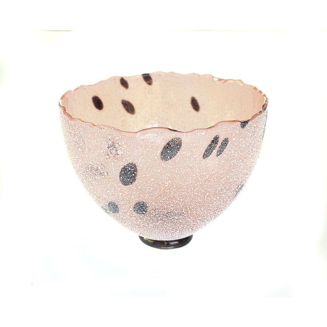 1990s Bertil Vallien Kosta Boda Pink Chicko Bowl Scavo Glass Candy Dish For Sale - Image 5 of 8