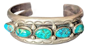 Mid 20th Century Exemplary Vintage Turquoise Cuff Bracelet