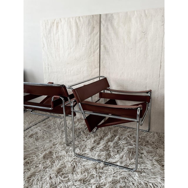 Wassily B3 Armchairs in Cognac Leather by Marcel Breuer, 1980s, Set of 2 For Sale - Image 6 of 14