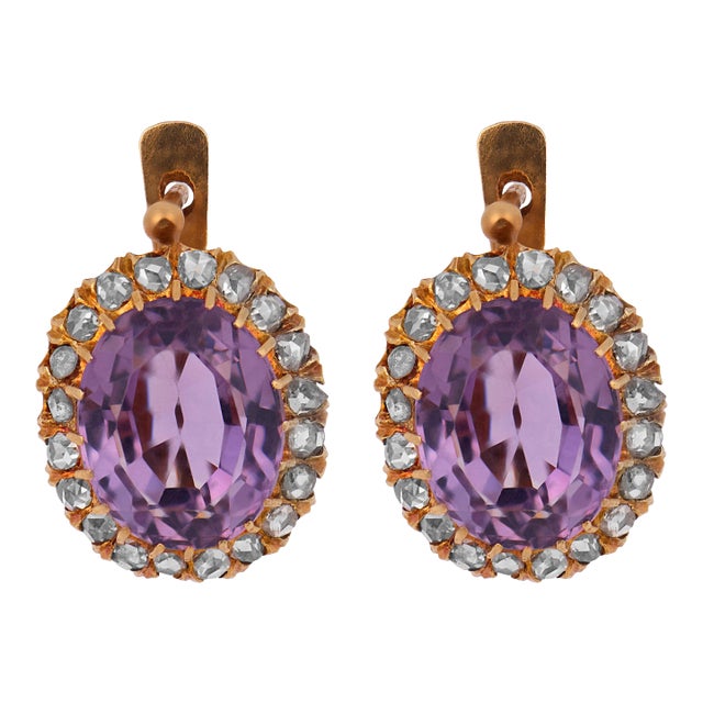 Early 20th Century Pair of Victorian 10.00 Carat Amethyst Diamond 18k Yellow Gold Cluster Earrings For Sale