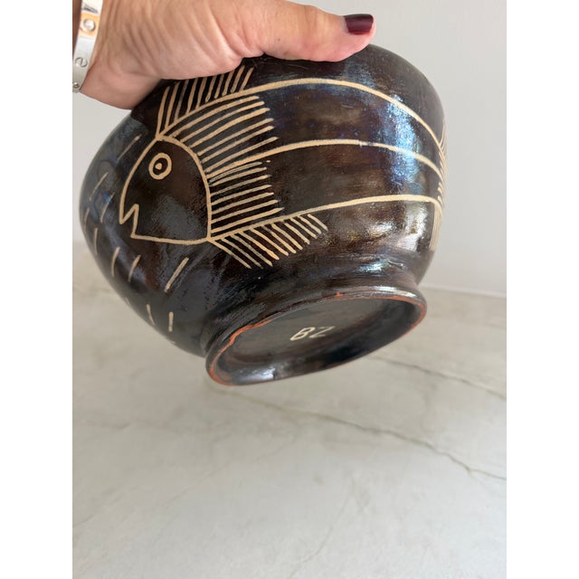 Vintage Tzintzuntzan Mexican Pottery Fish Bowl, Signed Bernardo Zaldizar, Mexican Folk Artist For Sale In Los Angeles - Image 6 of 10
