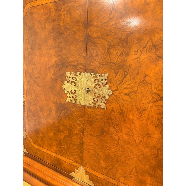 1980s Burl Walnut Chinoiserie Style Media / Bar Cabinet For Sale - Image 17 of 18