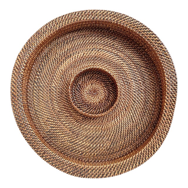 Woven Wicker Chip & Dip Serving Tray For Sale