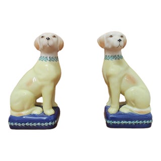 Late 20th Century Elizabeth Marshall Attributed Porcelain Yellow Lab Figures, a Pair For Sale