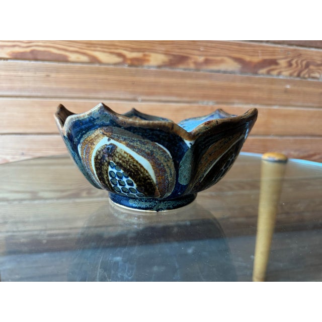 Mid 20th Century Vintage Ken Edwards Lotus Bowl - Made in Mexico For Sale - Image 5 of 6