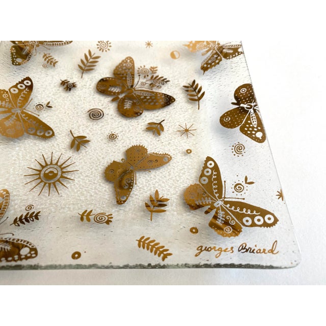 Georges Briard Vintage 1960's Mid Century Modern Georges Briard Gold Leaf Butterflies Glass Canape Hors d'Oeuvre Square Plates - Set of 9 For Sale - Image 4 of 12