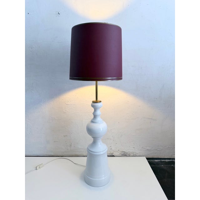 One 1970s floor lamp, single-bulb, E27 socket. The design is attributed to the Swiss ceramicist Margrit Linck. Ceramic,...