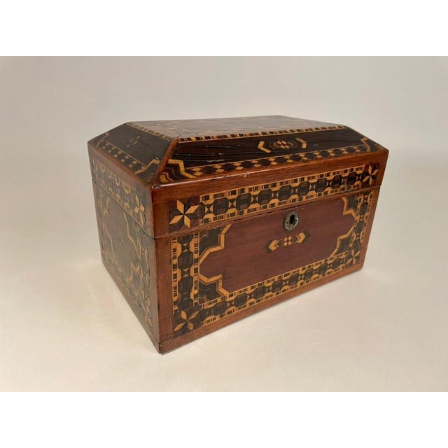 English 19th English Turnbridge Ware Rosewood Jewelry Box With Inlaid Mosaic For Sale - Image 3 of 12