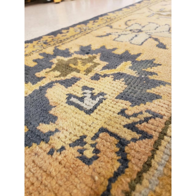 1910s Antique Oushak Carpet, Handmade Oriental Rug Made in Turkey, Peach, Blue, Ivory For Sale - Image 5 of 11