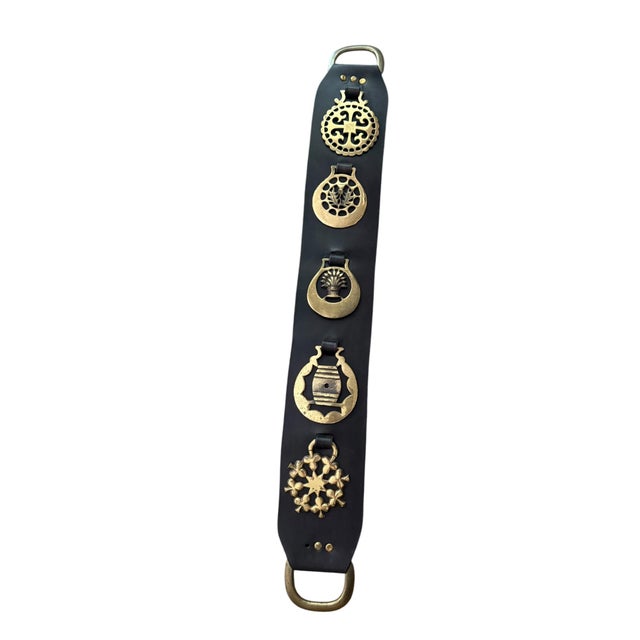 Vintage English Horse Brass Leather Martingale With Five Brass Medallions – Leather Equestrian Wall Decor, Ralph Lauren Style For Sale - Image 9 of 9