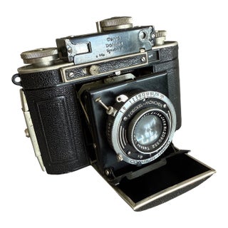 Vintage Certa Dollina Camera With Zeiss Lens 1936 For Sale