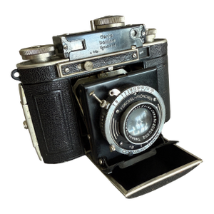 Vintage Certa Dollina Camera With Zeiss Lens 1936