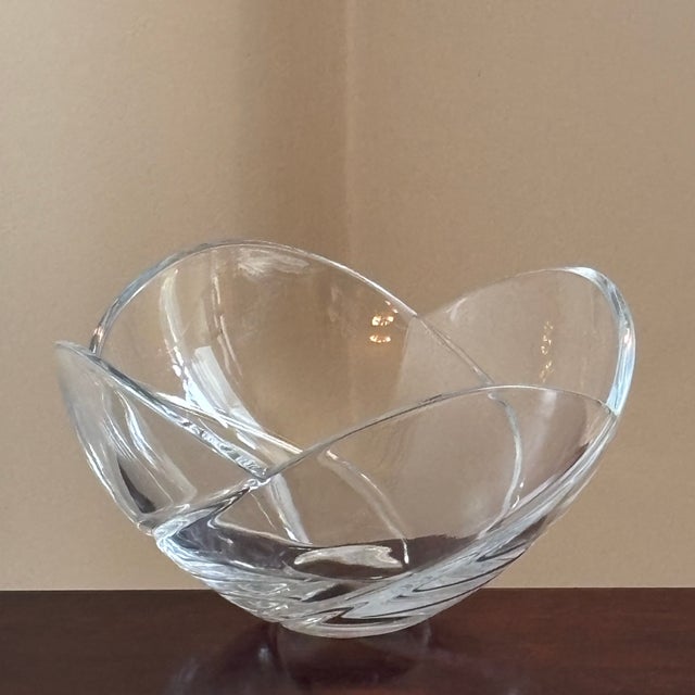 Vintage Art Glass Centerpiece Bowl With Sculptural Freeform Design For Sale - Image 11 of 13