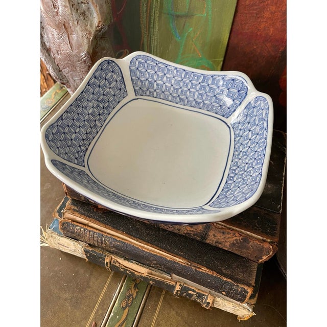 Chinese Early 20th Century Blue and White Square Chinese Ceramic Bowl For Sale - Image 3 of 8