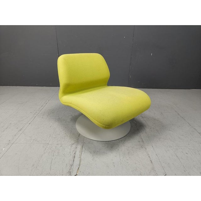 An original Fritz Hansen 'attitude' Lounge chair designed by Morten Voss. Early 2000s - Denmark Beautiful flashy green...