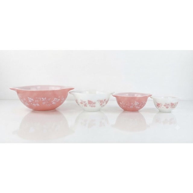 This rare, "New Old Stock" set features the iconic 1957–1966 Gooseberry pattern. Each bowl remains in unused, collector-...