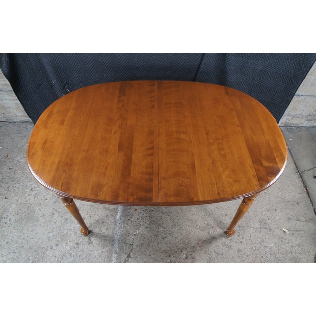 Brown Ethan Allen Heirloom Colonial Early American Maple Spoonfoot Oval Dining Table For Sale - Image 8 of 13