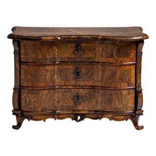 Baroque Miniature Chest of Drawers in Walnut, Mid-18th Century For Sale