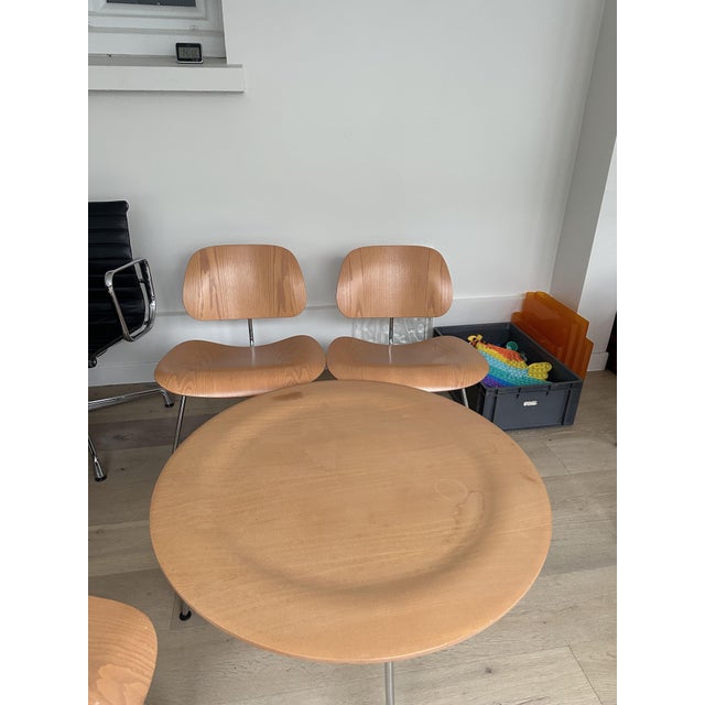Beautiful CTM coffee table Charles Eames for Vitra (no longer in production, therefore a future collector's item!)....