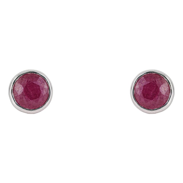 Artisan 1.47 Ct Round Ruby Anniversary Stud Earrings in 925 Sterling Silver - A Pair For Sale