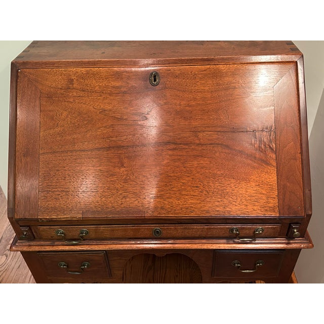 Early 18th Century Early American Pennsylvania Walnut Slant Front Desk on Stand C 1720-1750 For Sale - Image 5 of 12
