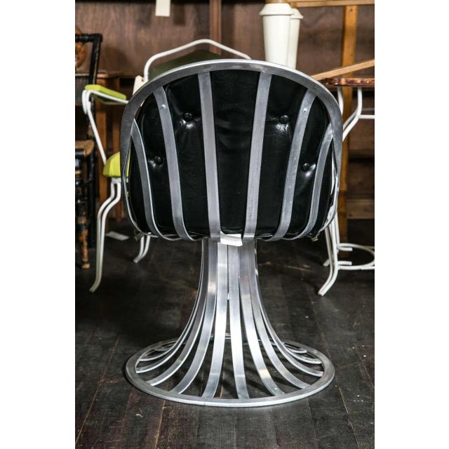 Metal 1960s Vintage Russell Woodard Round Table Set- 5 Pieces For Sale - Image 7 of 11