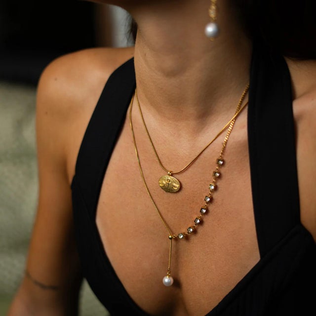 Gold Eternal Vision Ankh Gold Medallion Necklace For Sale - Image 8 of 10