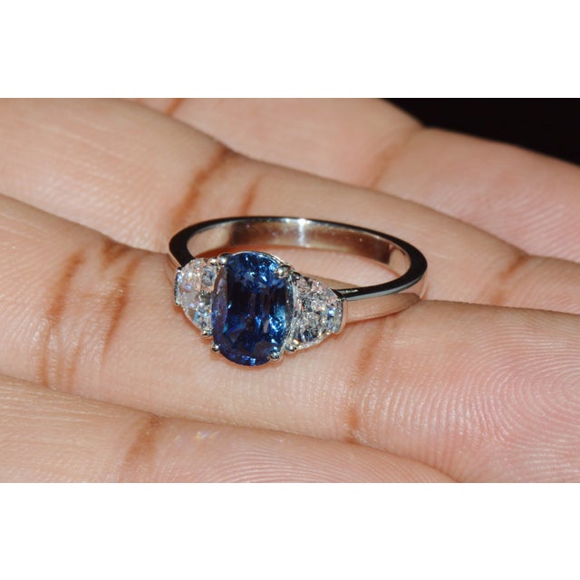 Gia Certified Natural 2.66cts if D Diamond Cornflower Blue Sapphire 950 Platinum 3 Stone Ring, Size 6 For Sale - Image 9 of 14