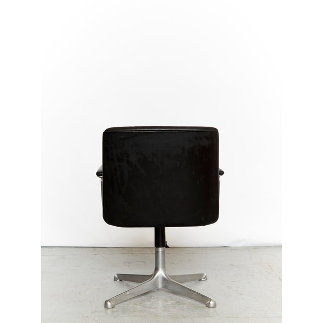 Tecno P125 Swivel Chair by Oswaldo Borsani for Tecno, 1960s For Sale - Image 4 of 18