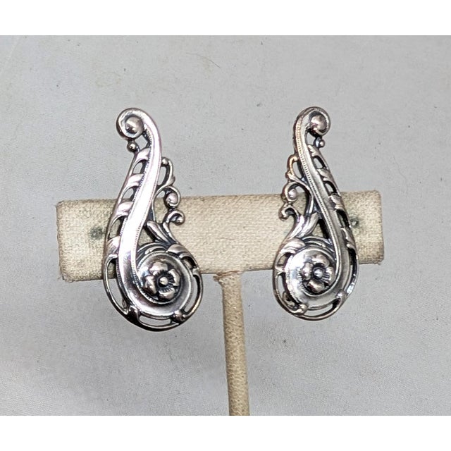 Napier Vintage 1954 Signed Napier Silvertone Floral Climber Clip Earrings-2 Pieces For Sale - Image 4 of 7