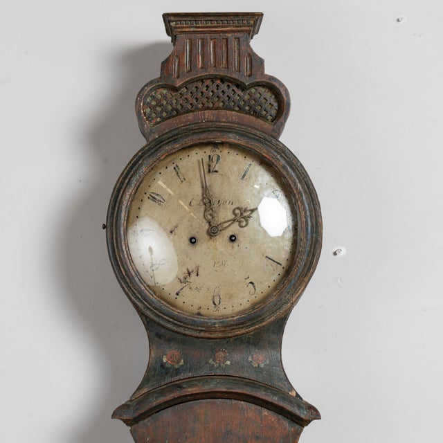 Early 19th Century 19th Century Original Painted Swedish Mora Grandfather Clock For Sale - Image 5 of 17