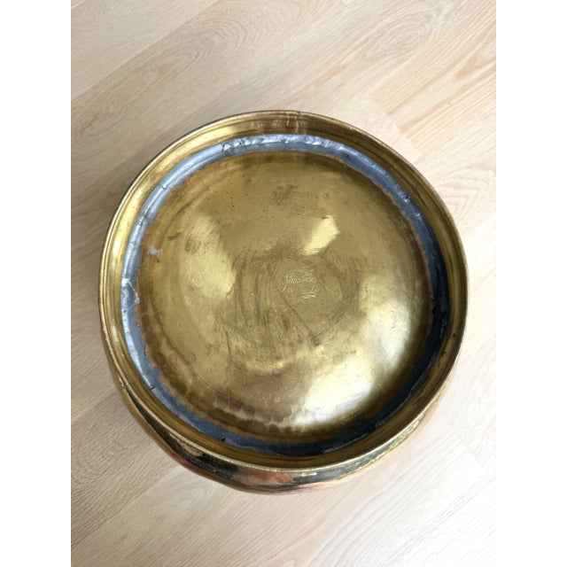 1950s Vintage English Hand-Hammered Brass Lion Head Cachepot Jardinière For Sale - Image 5 of 12