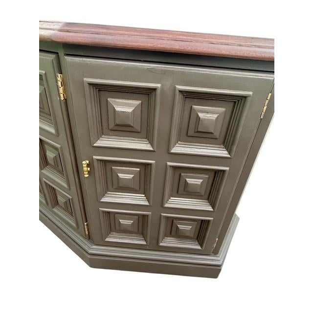 Vintage Drexel Mid-Century Modern Bronze & Walnut Credenza For Sale - Image 11 of 13