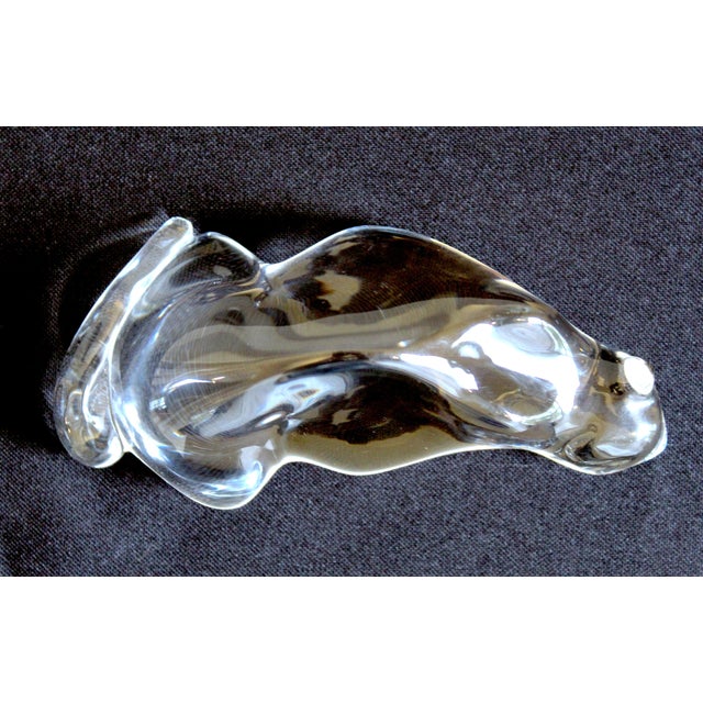 Glass Vintage Steuben Crystal "Roman Cat" Hand Cooler Paperweight by Susan Smyly, Signed, 1979 For Sale - Image 7 of 10