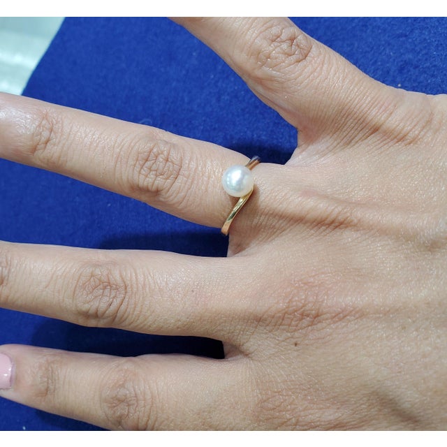 ♥ Product Summary ♥ Main Stone: Pearl Band Material: 14k Yellow GoldSize of Pearl: 6mm