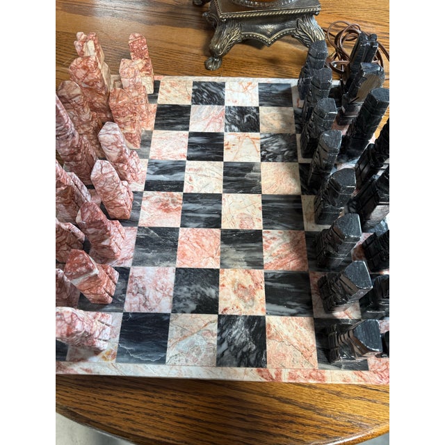 1970s Hand Carved Vintage Chess Set Mexican Aztec Onyx Marble 32 Pieces 16in Square For Sale - Image 5 of 10