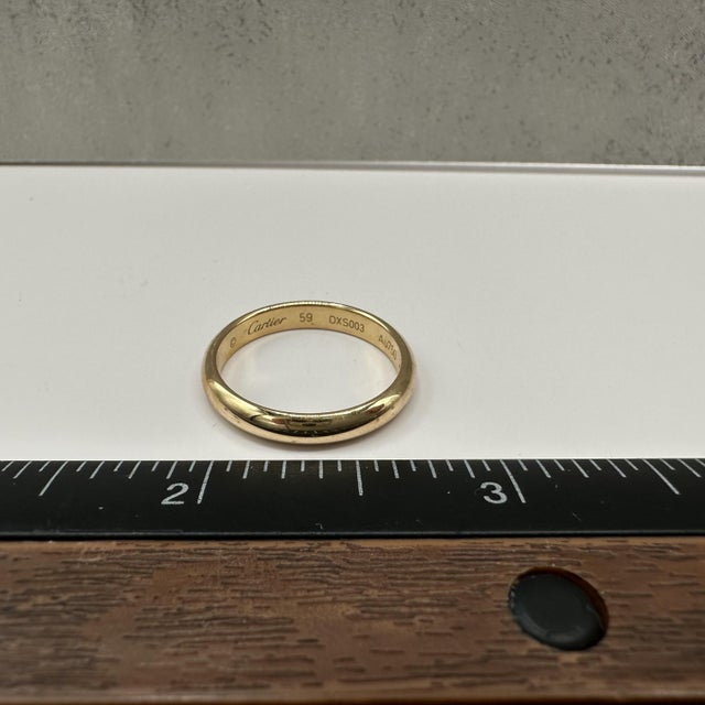 Designer Cartier 1895 Wedding Band 18kt Yellow Gold Size 9 With Papers For Sale In New York - Image 6 of 9