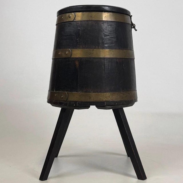 Brown Antique English Brass-Bound Oak Jardiniere Planter, 1900s For Sale - Image 8 of 13