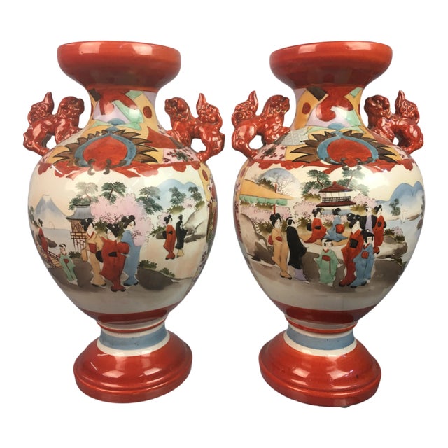 Late 19th Century Chinoiserie Chinese Vases - a Pair For Sale