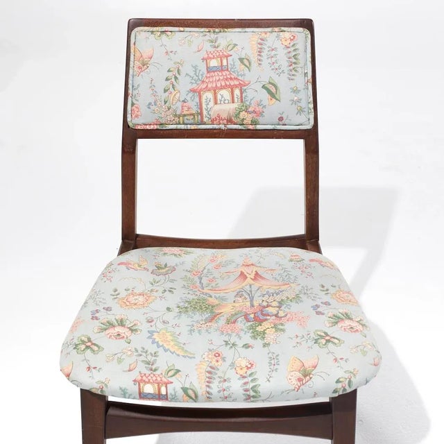 Jens Risom Mid Century Walnut Side Dining - Set of 4 For Sale - Image 10 of 10