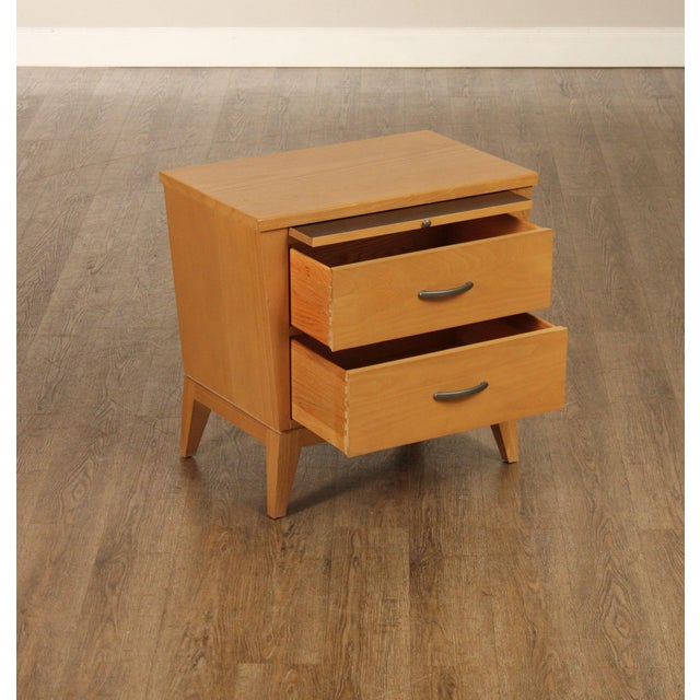 Ethan Allen Ethan Allen Horizon Collection Pair Of Two Drawer Nightstands For Sale - Image 4 of 18