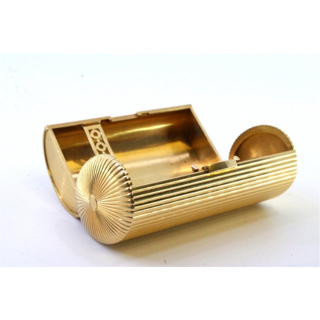 Women's Cigarette Case in Fluted Gold with Hinged Pressure Lid and Cut-Out Interior Compartments from Cartier For Sale - Image 5 of 13