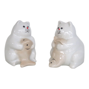 Mid 20th Century Ceramic Salt and Pepper Shakers White Cats Holding Beige Fish - a Pair