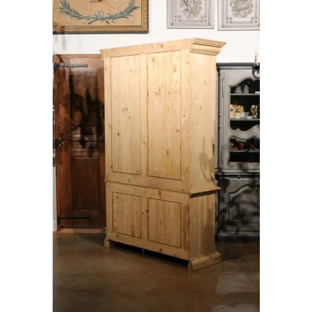 Italian Neoclassical Style Carved Pine Bookcase with Arched Motifs and Capitals For Sale - Image 10 of 13