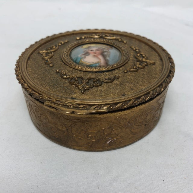 French Early 20th Century Antique French Painted Porcelain Jewelry Box For Sale - Image 3 of 6