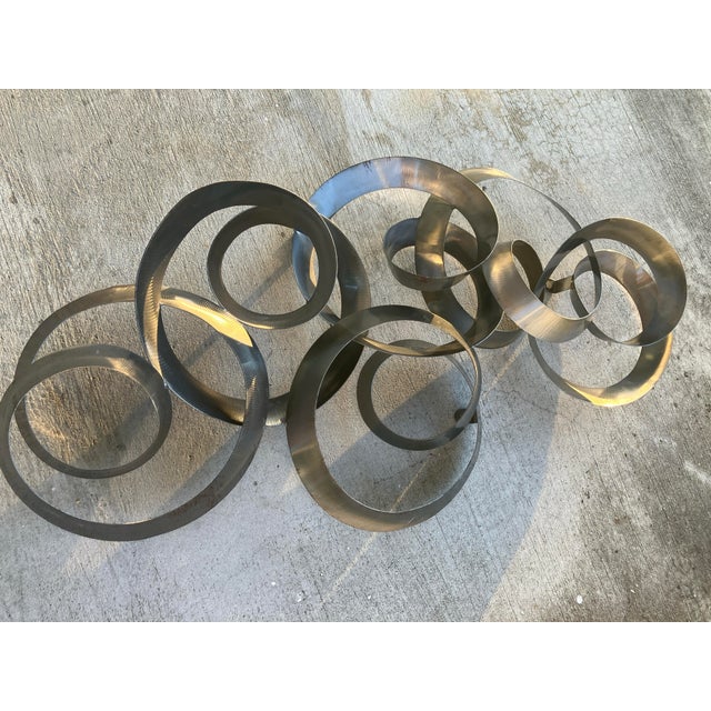 Industrial 1980s Steel Hanging Circles Sculpture Attributed to Curtis Jere , Titled "Continuity" For Sale - Image 3 of 12