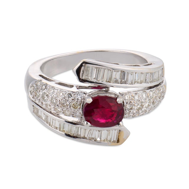 Contemporary Vintage Ruby Diamond 18k White Gold Bypass Ring, Size 6.5 For Sale - Image 3 of 5