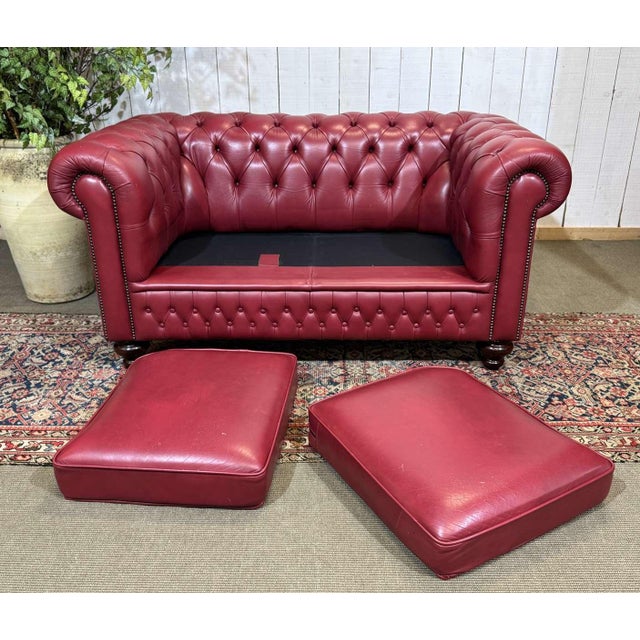 Chesterfield Two-Seater Sofa in Leather, 2000s For Sale - Image 18 of 18