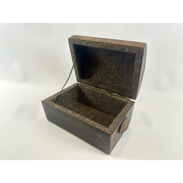 Mid-Century Modern Vintage Hand-Crafted Leather Jewelry Box, 1980s For Sale - Image 3 of 11