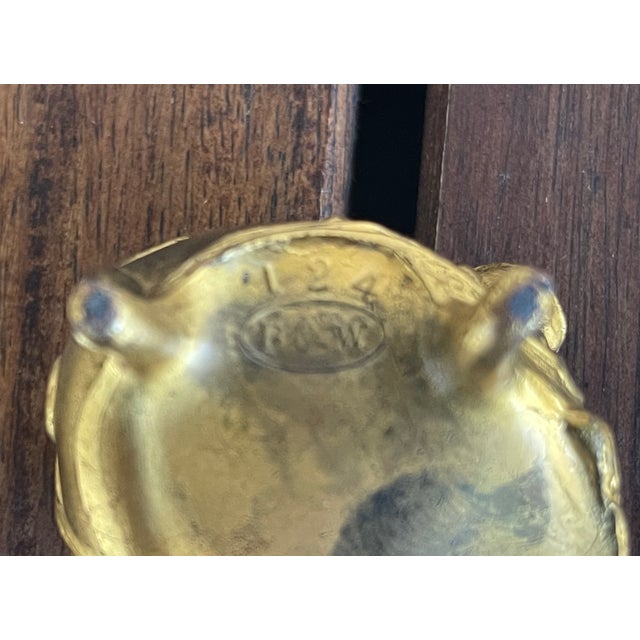Metal 1920s Art Nouveau B&w Footed Gold Leaf Jewelry Heart Flower Trinket Box With Lid For Sale - Image 7 of 7